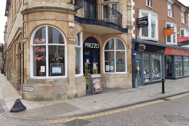 Prezzo on Cowgate has advertised for an assistant manager and waiting staff