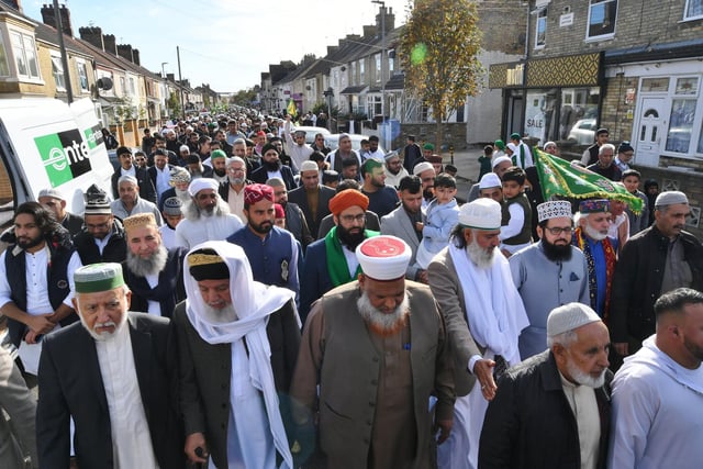 March to celebrate the Birth of the Prophet Muhammad from Faizan-e-Madina mosque.