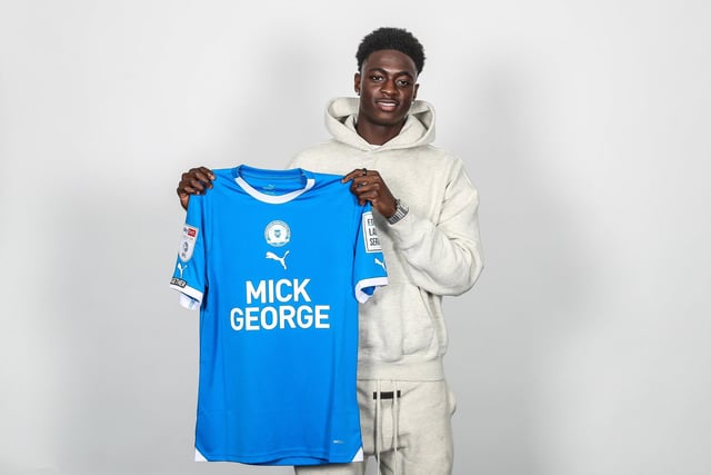 David Ajiboye has struggled to make an impact from the start when asked to fill in for Poku. He's better as an impact sub against a stretched and tiring side. Let's have a look at the new lad from the start.