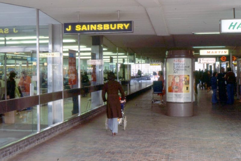 Aside from Sainsbury's, the only other shop we can recognise in this hugely evocative shot is Martin, the newsagents. Do you remember what other shops used to be in this area?