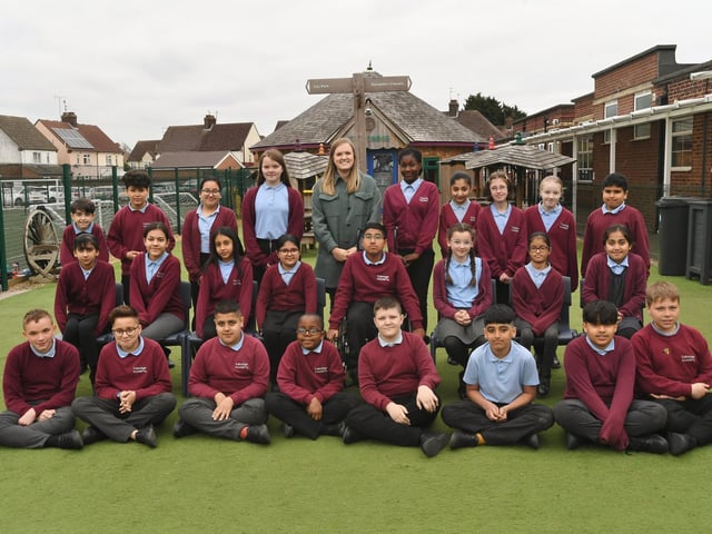 Fulbridge Academy year 6 leavers (4) Y622