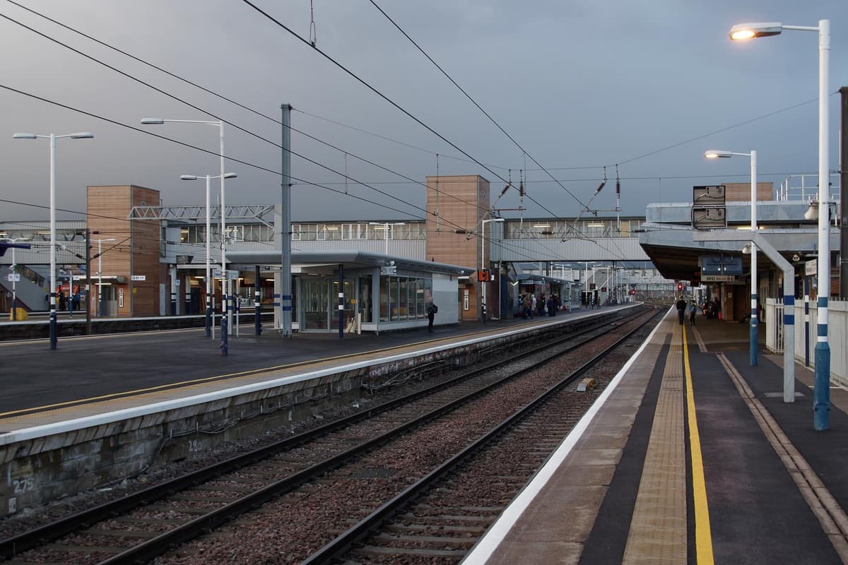 EILMELDUNG: Zugverkehr in Peterborough nach Stromausfall beeinträchtigt ...