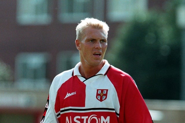 Tony Battersby signed for Lincoln City for £75,000 from Bury in 1998.