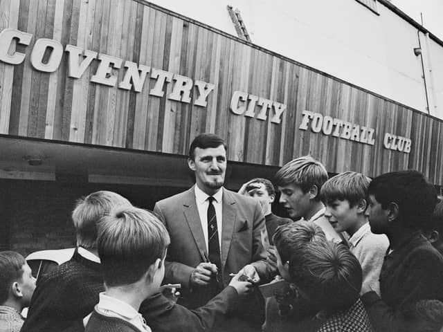 Jimmy Hill. (Photo by R. Viner/Daily Express/Getty Images).