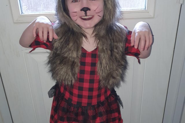 Willow as a werewolf, looking very fierce!