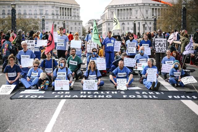 Doctors for Extinction Rebellion staged a climate protest at Lembeth Bridge, London, on April 10, 2022 (Photo: Doctors for Extinction Rebellion)