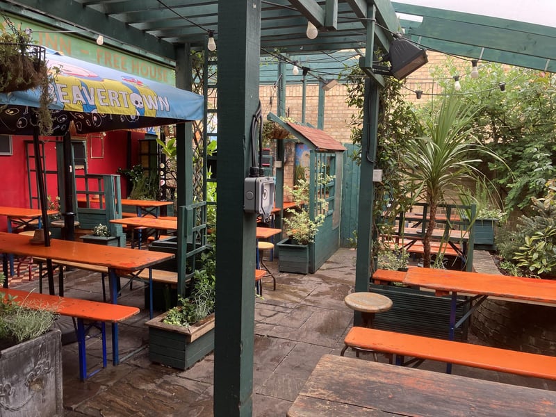 The courtyard "outdoor room" at The Ostrich in North Street.