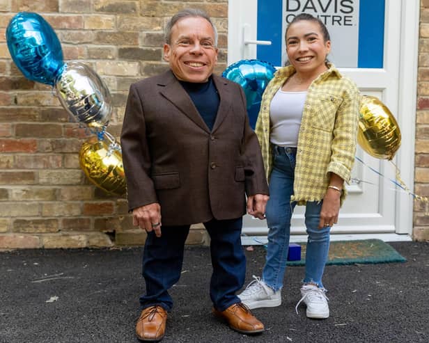 Film legend Warwick Davis and his TV star daughter Annabelle are patrons of the Young People’s Counselling Service.