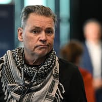 Dale Vince announces he is suing Peterborough United for £2 million as feud with Darragh MacAnthony escalates