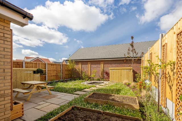 Garden of Cala's Eco holme at Hampton Lakes