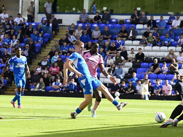 The midfielder couldn't get into the game at all before his inevitable substitution. Very disappointing - 5.