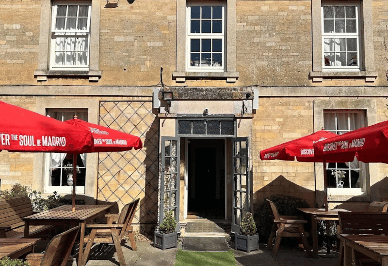 4.5/5 Google rating. A recent customer said: "Just had an excellent afternoon tea! There was such a great variety of food - sweet and savoury and we were so full that we took some of the cakes home."
