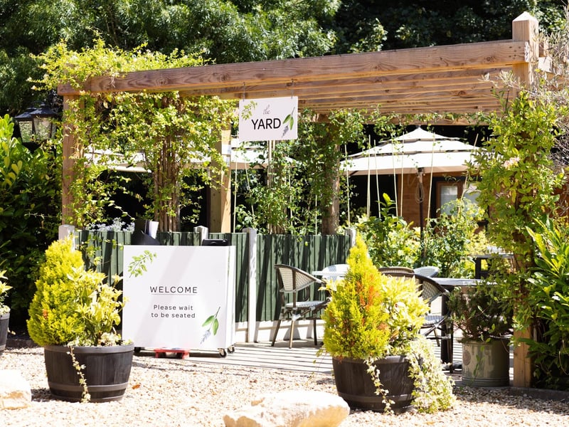 The Yard garden kitchen at The Chubby Castor in Castor