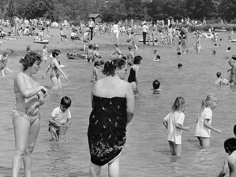 A crowded Ferry Meadows in 1987