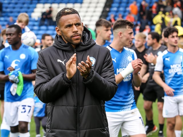 The experienced defender didn't look at his sharpest on his return from a knee injury. Little seen of the attacking dash he can deliver from the right-back position 6.