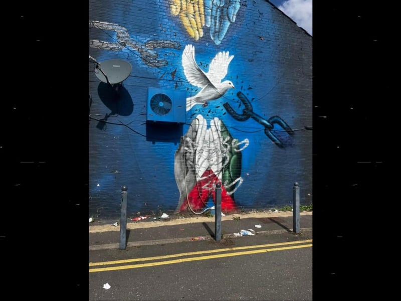 The peace mural at Lincoln Road.