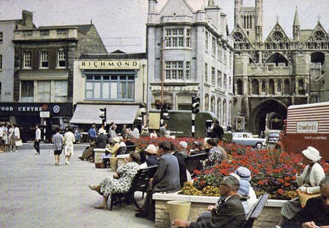 A lovely shot of everyday life in Cathedral Square at the tail end of the 1960s (image: Peterborough Images Archive)