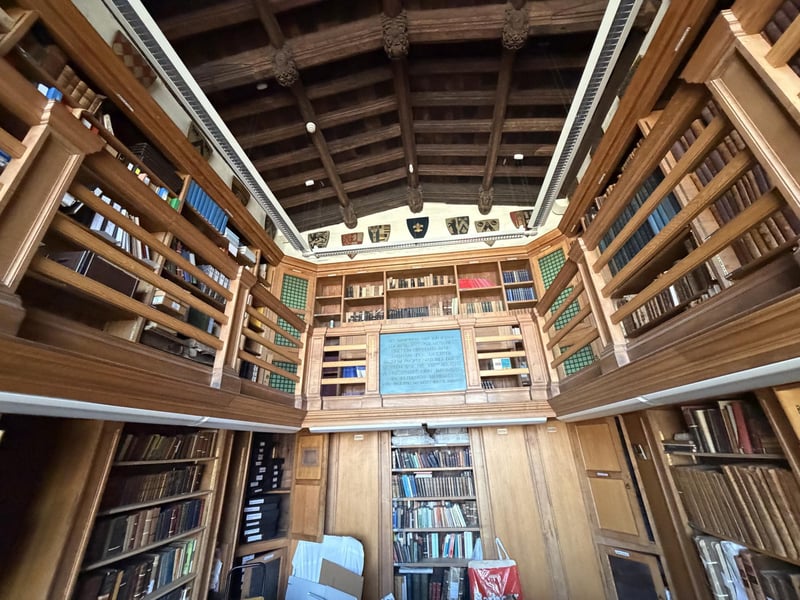 The library was founded in 1672