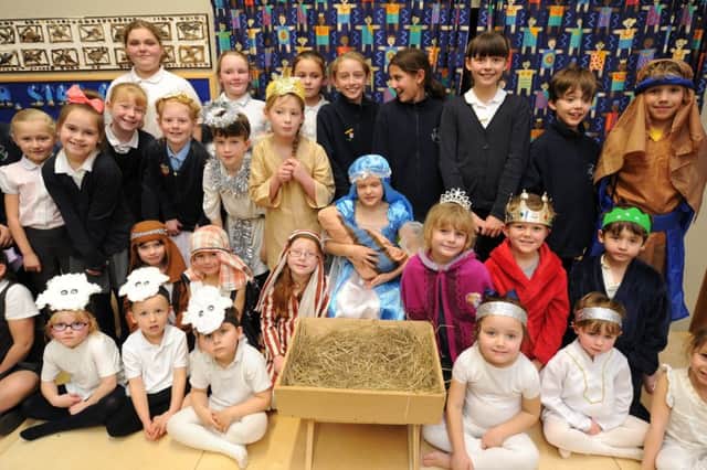 Murrow primary academy  school nativity play EMN-171214-123915009
