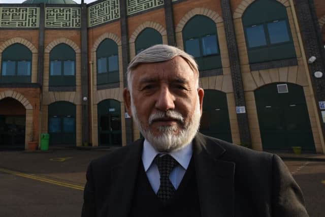 Abdul Choudhuri at the Faisan Madina mosque at Peterborough EMN-150120-174922009