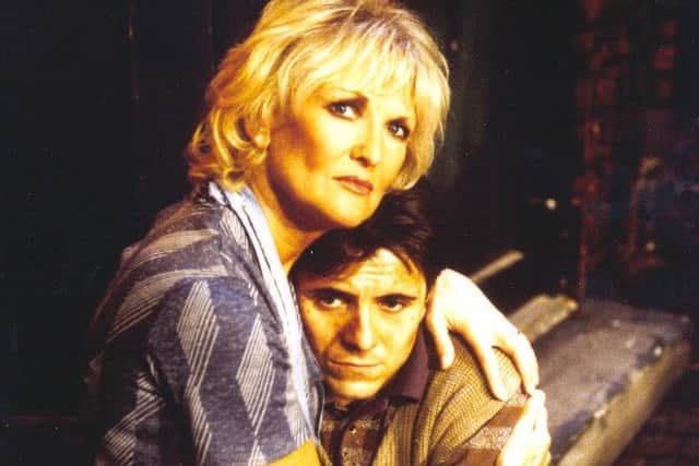 Lyn Paul in Blood Brothers