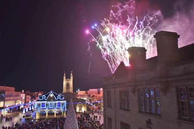 New Year's Eve 2017 celebrations on Cathedral Square EMN-180101-010519009