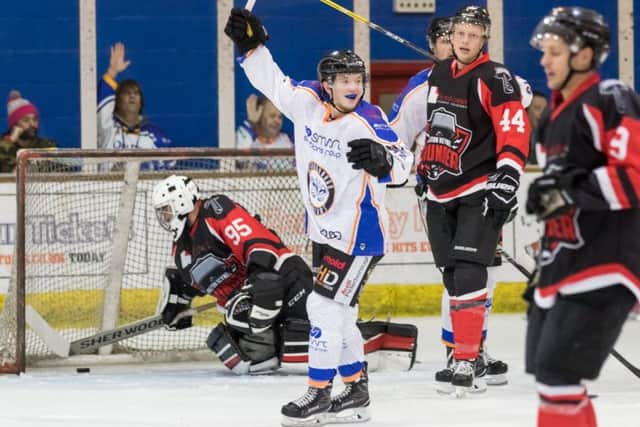 Glen Billing scored three times in eight minutes for Phantoms against MK Thunder.