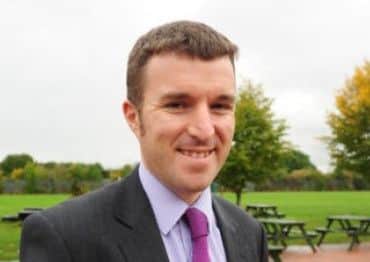 Jonathan Lewis