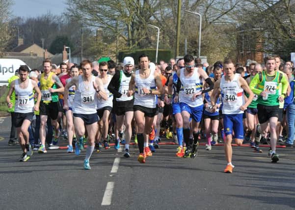 The start of the Thorney 10k, which was won by Ian Kimpton (no 341).