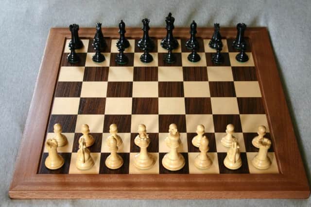 chess board YWN-161124-100153044