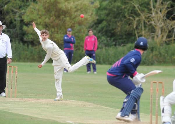 Harrison Craig took seven wickets in two Hunts T20 matches against the Leicestershire Academy.