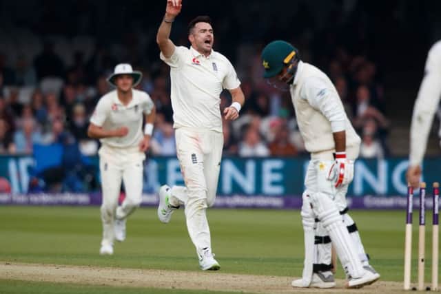 Jimmy Anderson can't carry this England team.