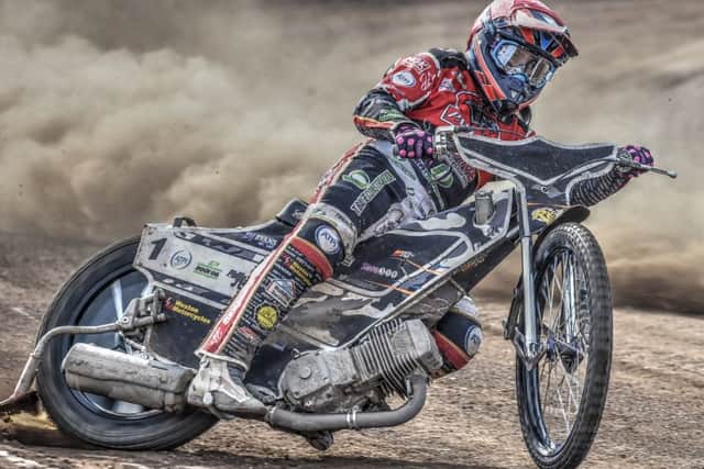 Scott Nicholls leads the way for Panthers in heat six against Glasgow. Photo: David Lowndes.