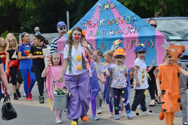 Werrington Carnival Parade. EMN-160625-183248009