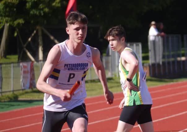 Lewis Davey made the Under 20 400m final.