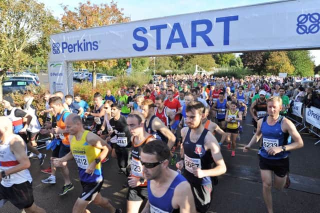 Perkins Great Eastern Run 2017 at the Embankment. Half marathon starters EMN-170810-174929009