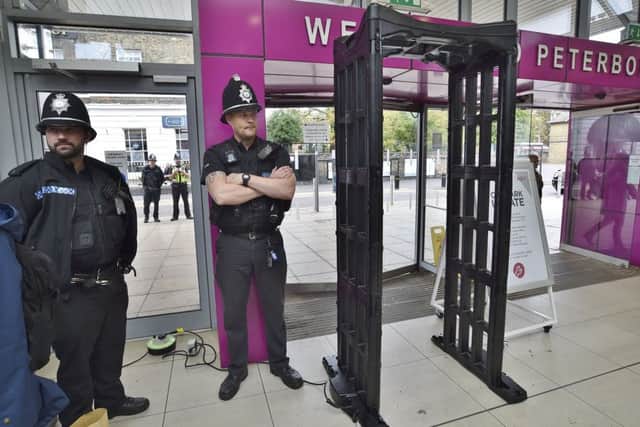 Cambs police and BTP joint drugs operation at Peterborough Railway Station. EMN-181210-144136009