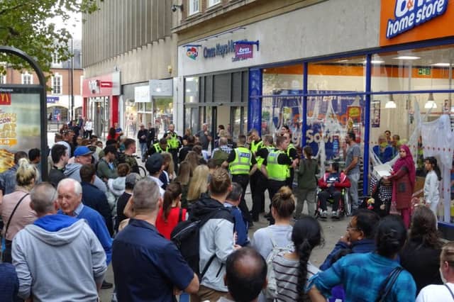 Armed police making an arrest. Photo: Terry Harris