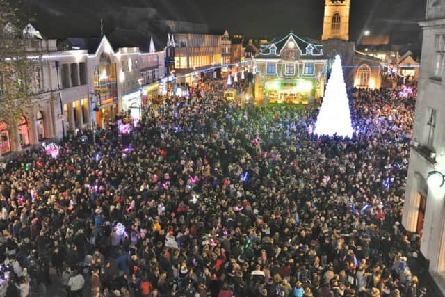 Christmas lights switch-on in the City Centre 2017 EMN-171118-191142009