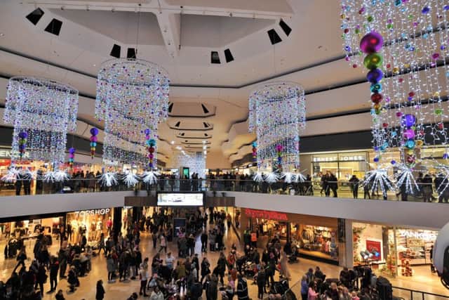 Christmas lights switch-on in  Queensgate 2017 EMN-171118-191359009