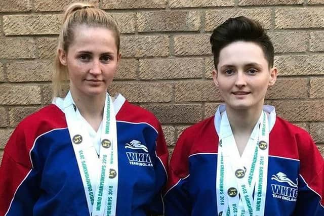 Bethany and Lianne Jones with their World Championship medals.