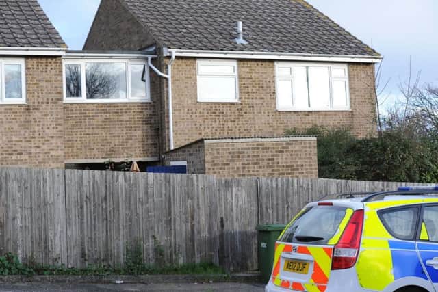 Police at Wykes Road, Yaxley EMN-181119-152917009