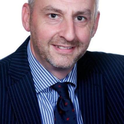 Simon Machen