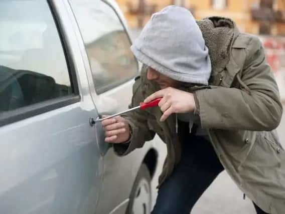 Police are warning about men trying car door handles