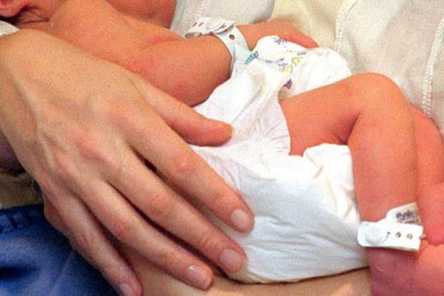 New data reveals number of babies born to single parents
