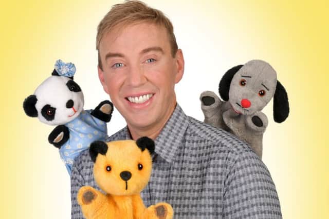 Sooty's Magic Show EMN-190401-133145001