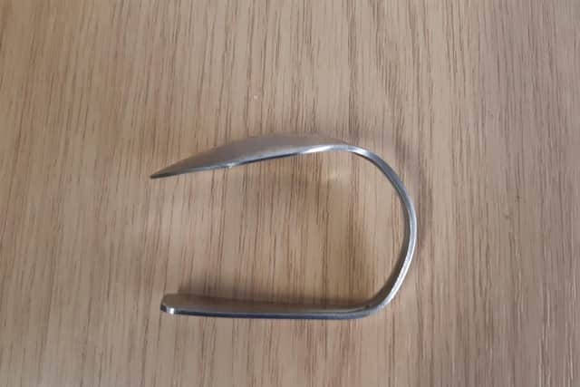 The spoon that was used a s a knuckleduster