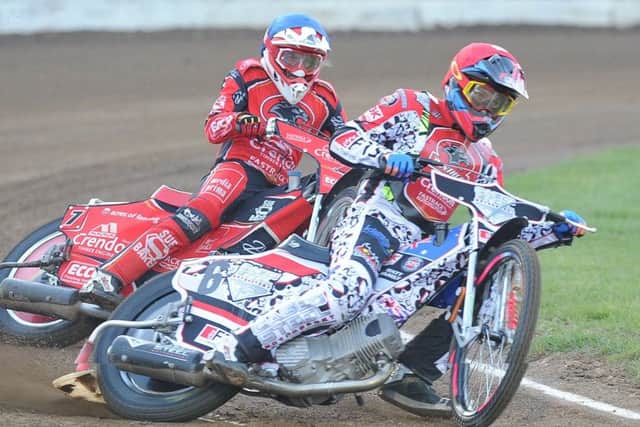 Aaron Summers leads for Panthers in heat two. Photo: David Lowndes.