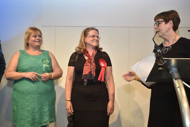 Heather Skibsted (middle)