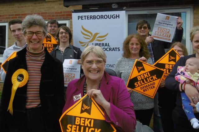 Beki Sellick (left)